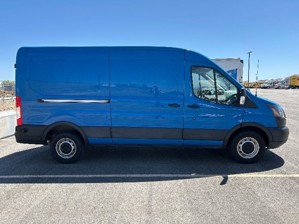 Cargo Van (Panel Van)-Light and Medium Duty Trucks-Ford-2019-Transit 250-Idaho Falls-ID-114,377\n\t\tmiles-$ 23,000 - Image 14