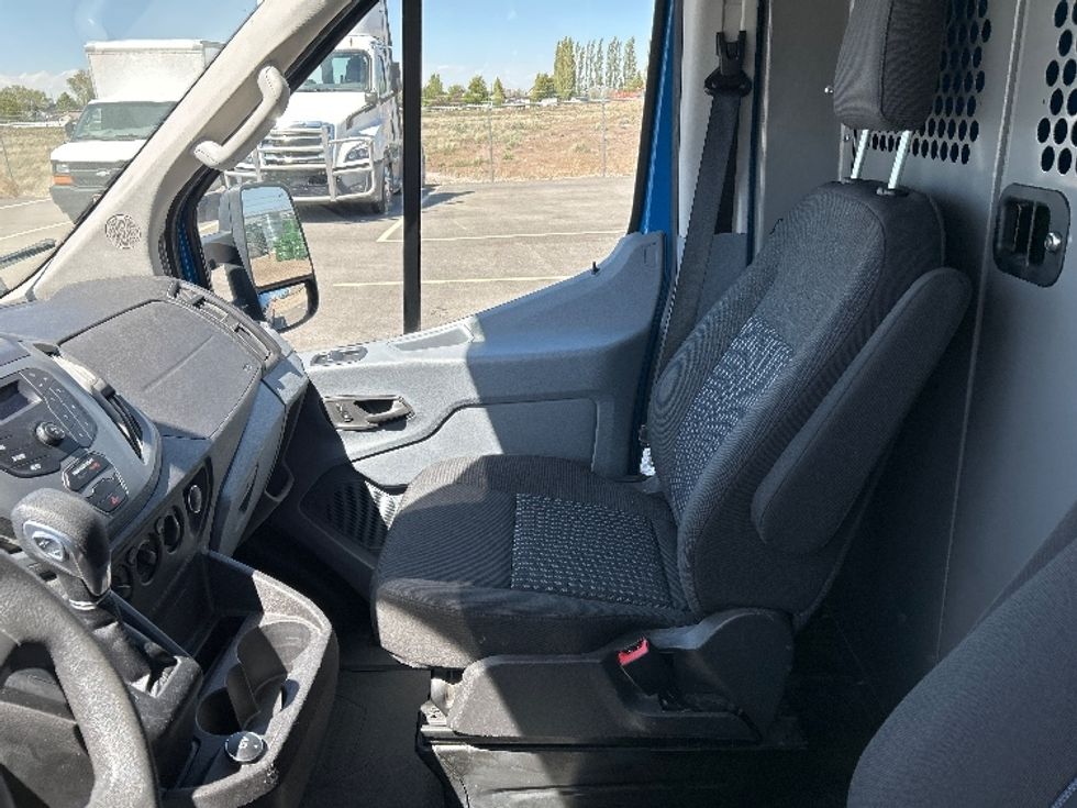 Cargo Van (Panel Van)-Light and Medium Duty Trucks-Ford-2019-Transit 250-Idaho Falls-ID-114,377\n\t\tmiles-$ 23,000 - Image 18