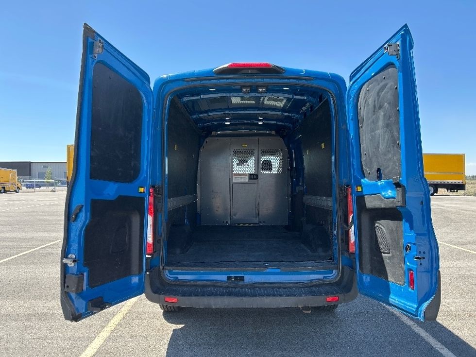 Cargo Van (Panel Van)-Light and Medium Duty Trucks-Ford-2019-Transit 250-Idaho Falls-ID-114,377\n\t\tmiles-$ 23,000 - Image 8