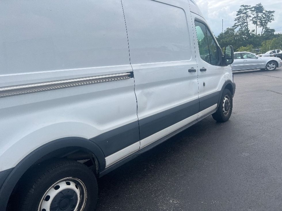 Cargo Van (Panel Van)-Light and Medium Duty Trucks-Ford-2019-Transit 250-Jessup-MD-134,275\n\t\tmiles-$ 29,750 - Image 14
