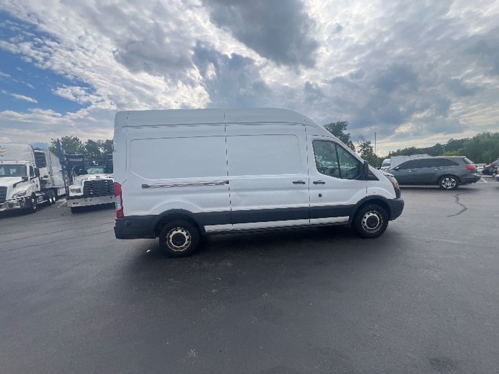 Cargo Van (Panel Van)-Light and Medium Duty Trucks-Ford-2019-Transit 250-Jessup-MD-134,275\n\t\tmiles-$ 29,750 - Image 15
