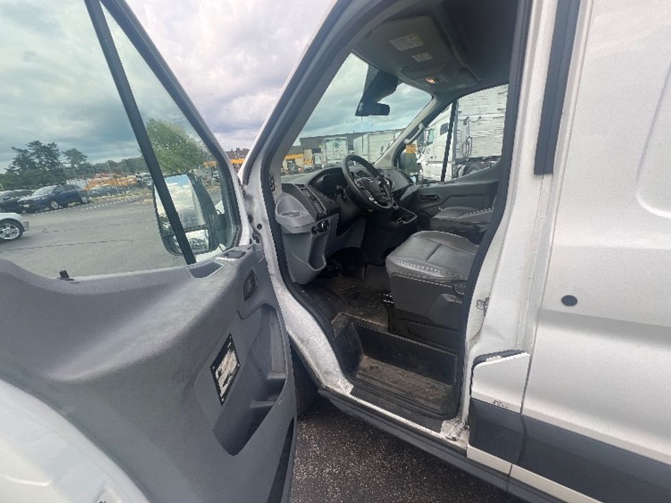Cargo Van (Panel Van)-Light and Medium Duty Trucks-Ford-2019-Transit 250-Jessup-MD-134,275\n\t\tmiles-$ 29,750 - Image 16
