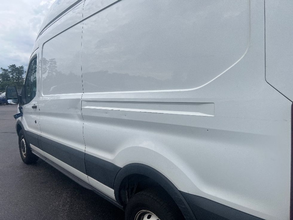 Cargo Van (Panel Van)-Light and Medium Duty Trucks-Ford-2019-Transit 250-Jessup-MD-134,275\n\t\tmiles-$ 29,750 - Image 25