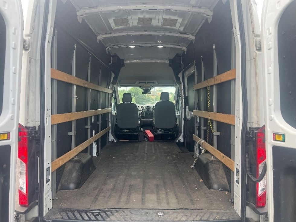 Cargo Van (Panel Van)-Light and Medium Duty Trucks-Ford-2019-Transit 250-Jessup-MD-134,275\n\t\tmiles-$ 29,750 - Image 8