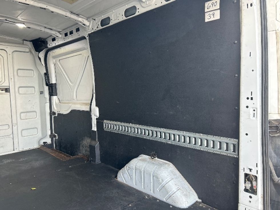 Cargo Van (Panel Van)-Light and Medium Duty Trucks-Ford-2019-Transit 250-Kentwood-MI-115,312\n\t\tmiles-$ 30,250 - Image 11