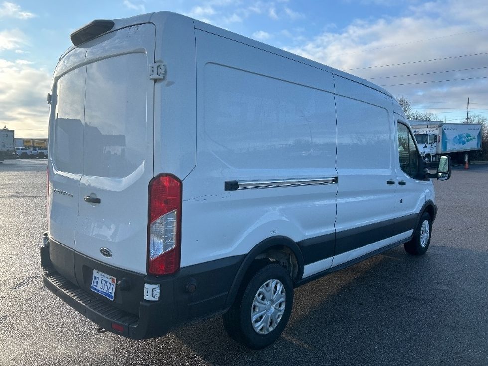 Cargo Van (Panel Van)-Light and Medium Duty Trucks-Ford-2019-Transit 250-Kentwood-MI-115,312\n\t\tmiles-$ 30,250 - Image 12