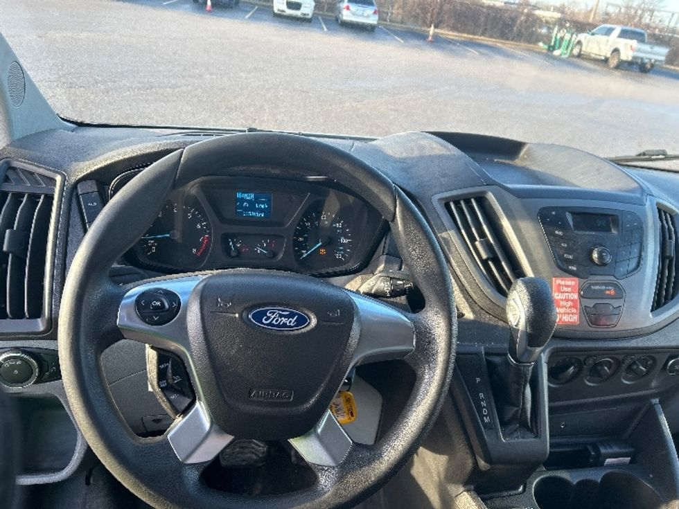 Cargo Van (Panel Van)-Light and Medium Duty Trucks-Ford-2019-Transit 250-Kentwood-MI-115,312\n\t\tmiles-$ 30,250 - Image 17