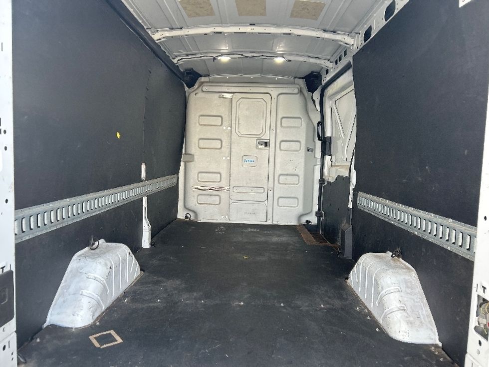 Cargo Van (Panel Van)-Light and Medium Duty Trucks-Ford-2019-Transit 250-Kentwood-MI-115,312\n\t\tmiles-$ 30,250 - Image 8