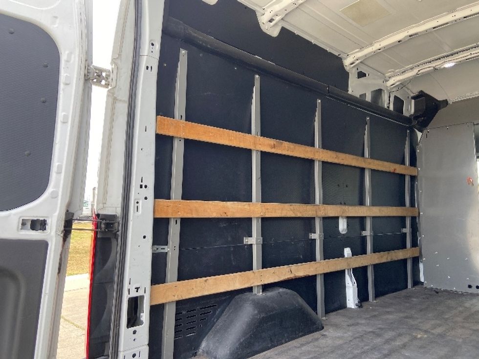 Cargo Van (Panel Van)-Light and Medium Duty Trucks-Ford-2019-Transit 250-Laredo-TX-101,131\n\t\tmiles-$ 34,750 - Image 9