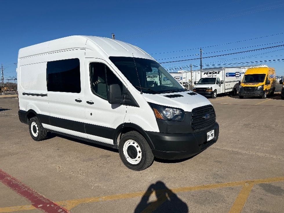 Cargo Van (Panel Van)-Light and Medium Duty Trucks-Ford-2019-Transit 250-Lubbock-TX-129,978\n\t\tmiles-$ 32,250 - Image 1