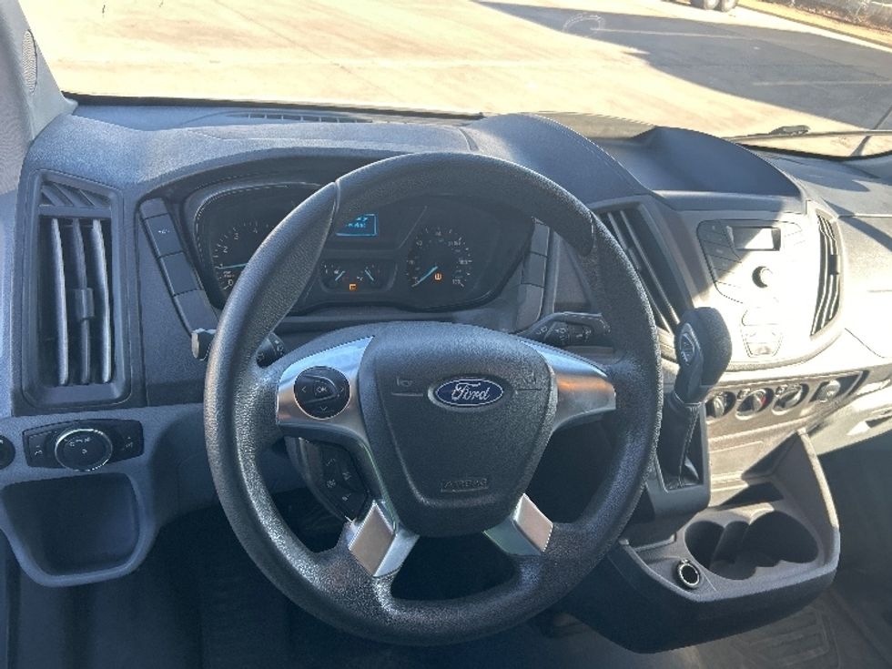 Cargo Van (Panel Van)-Light and Medium Duty Trucks-Ford-2019-Transit 250-Lubbock-TX-129,978\n\t\tmiles-$ 32,250 - Image 17