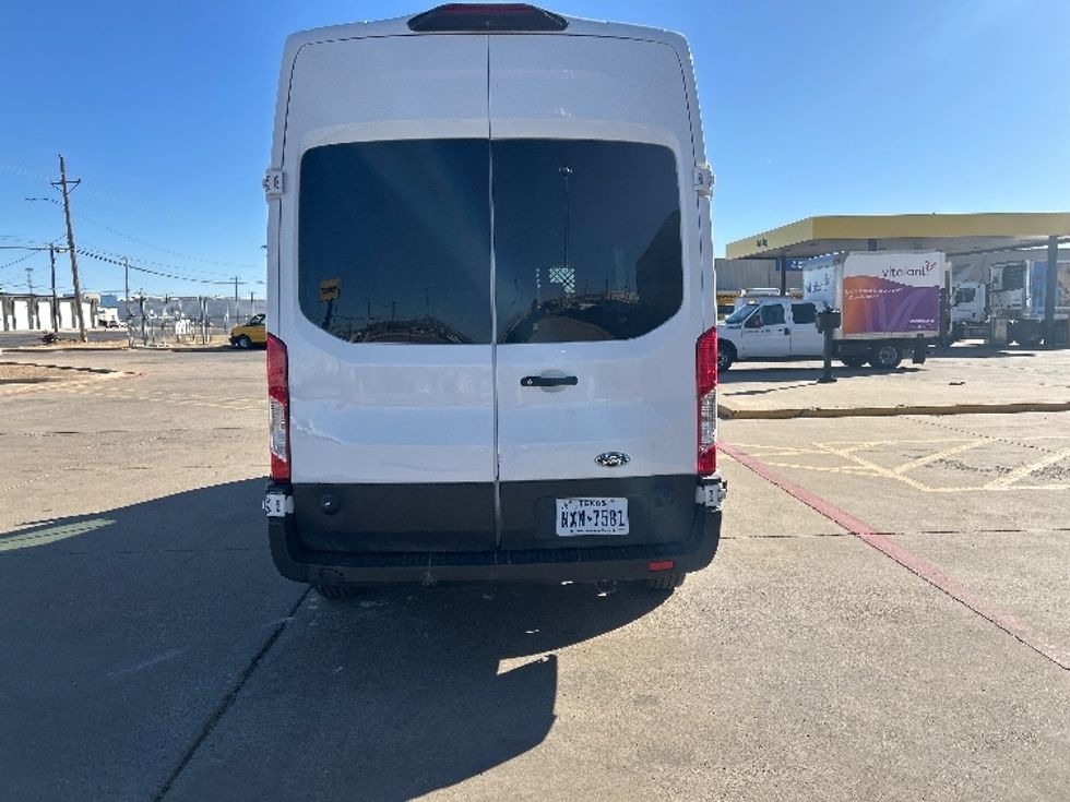 Cargo Van (Panel Van)-Light and Medium Duty Trucks-Ford-2019-Transit 250-Lubbock-TX-129,978\n\t\tmiles-$ 32,250 - Image 7
