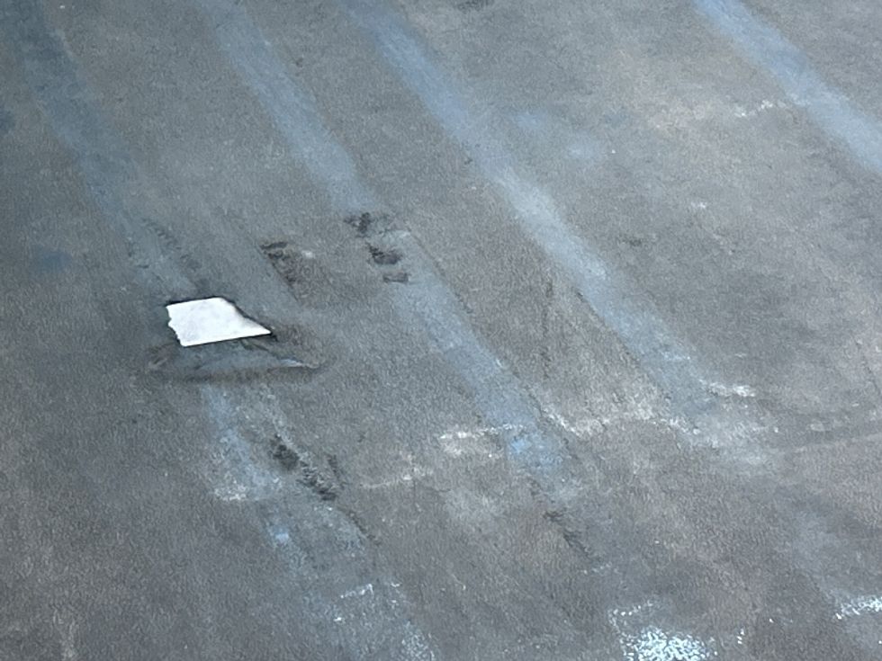 Cargo Van (Panel Van)-Light and Medium Duty Trucks-Ford-2019-Transit 250-Lubbock-TX-142,987\n\t\tmiles-$ 31,250 - Image 28