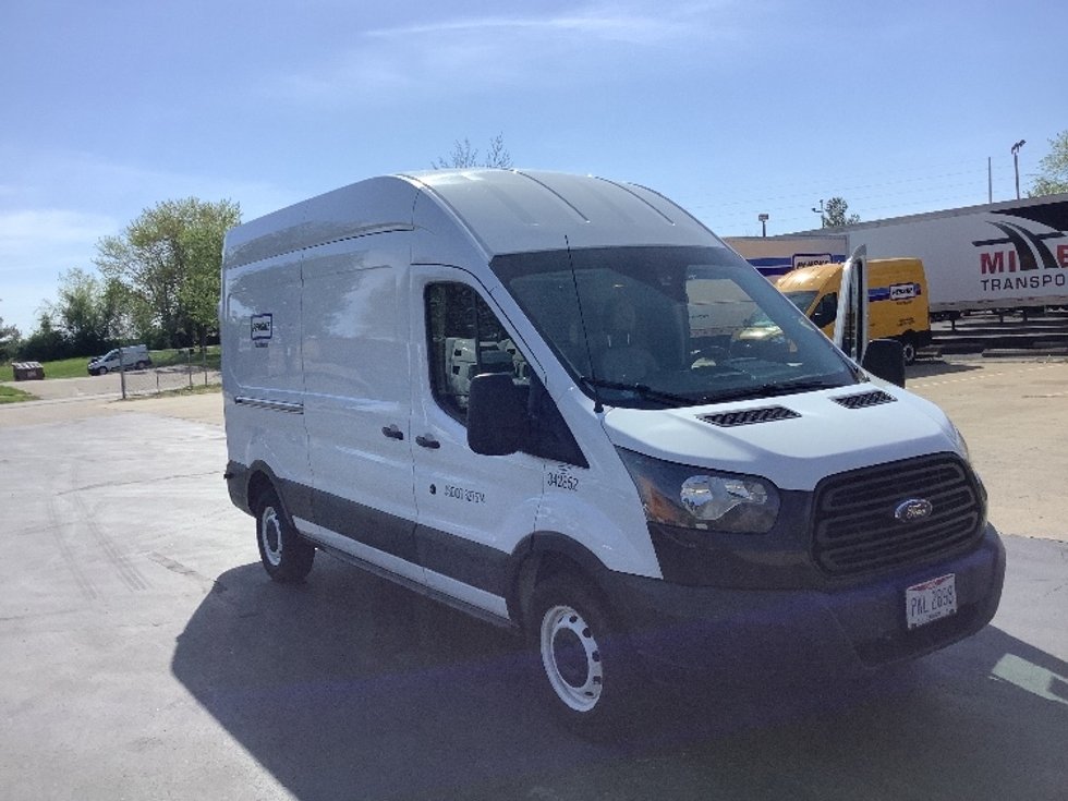 Used Cargo Vans for Sale in NC Penske Used Trucks