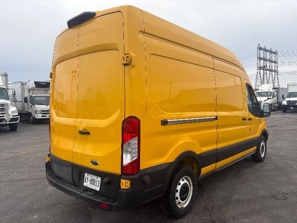 Cargo Van (Panel Van)-Light and Medium Duty Trucks-Ford-2019-Transit 250-Mississauga-ON-126,598\n\t\tkm-$ 40,750 - Image 11