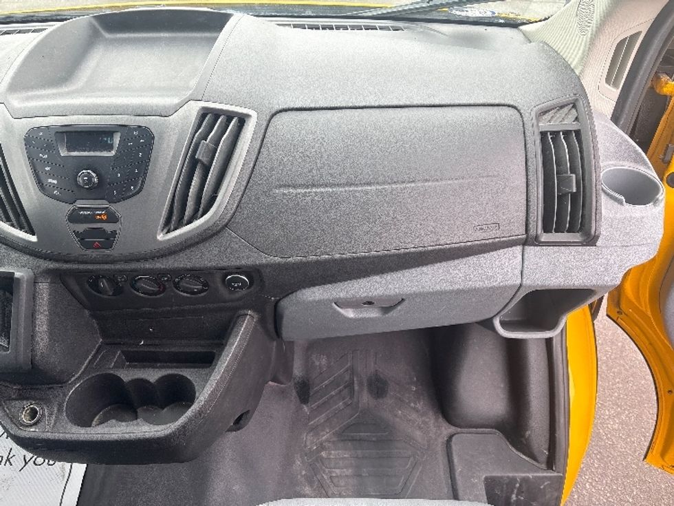 Cargo Van (Panel Van)-Light and Medium Duty Trucks-Ford-2019-Transit 250-Mississauga-ON-126,598\n\t\tkm-$ 40,750 - Image 18