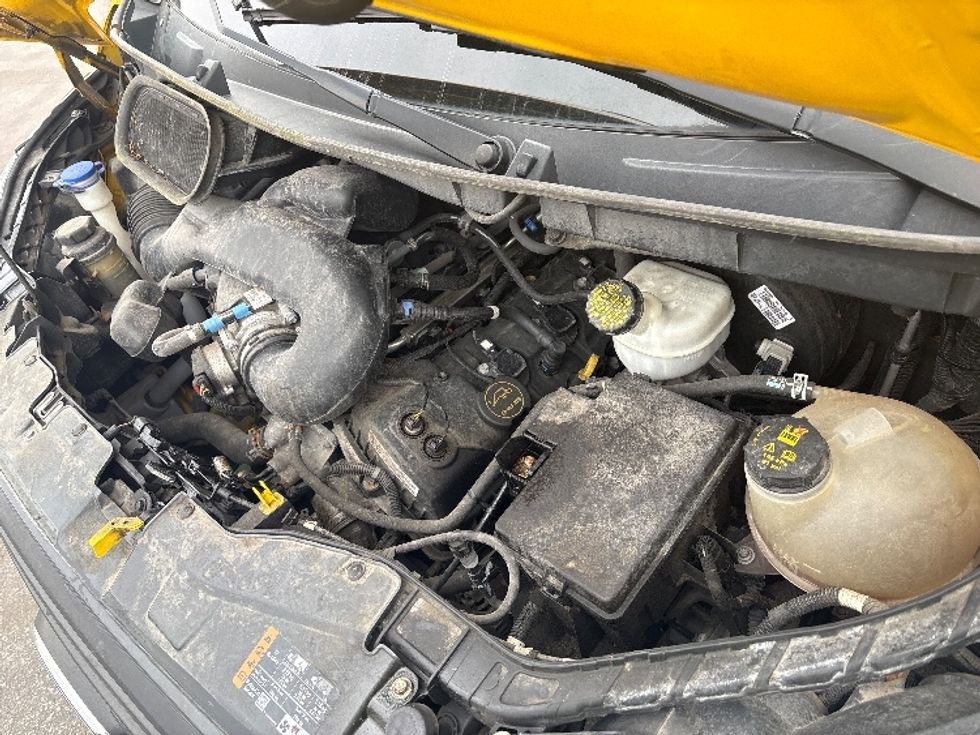 Cargo Van (Panel Van)-Light and Medium Duty Trucks-Ford-2019-Transit 250-Mississauga-ON-126,598\n\t\tkm-$ 40,750 - Image 21