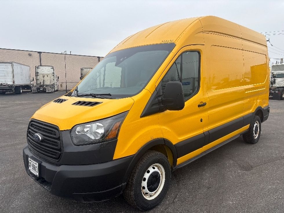 Cargo Van (Panel Van)-Light and Medium Duty Trucks-Ford-2019-Transit 250-Mississauga-ON-126,598\n\t\tkm-$ 40,750 - Image 3