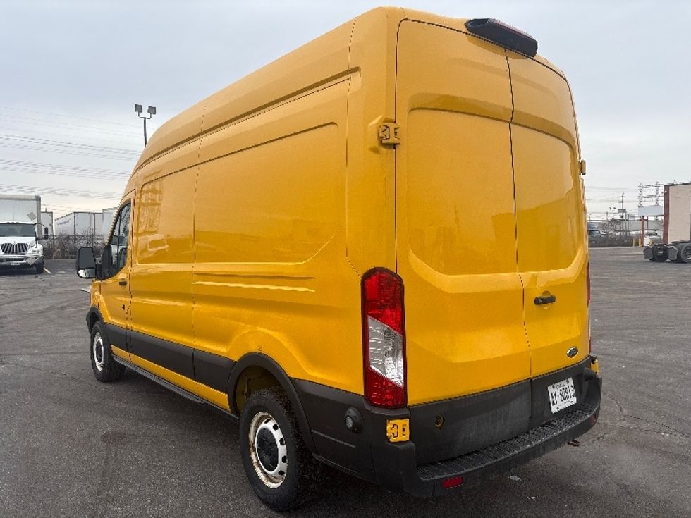 Cargo Van (Panel Van)-Light and Medium Duty Trucks-Ford-2019-Transit 250-Mississauga-ON-126,598\n\t\tkm-$ 40,750 - Image 5