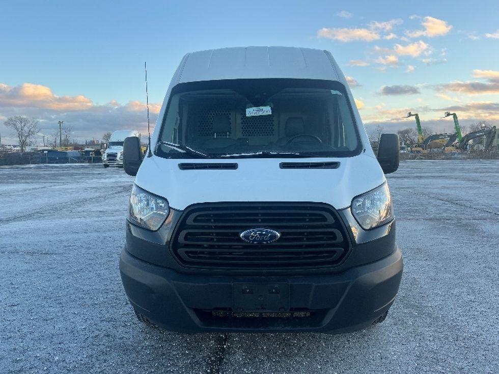 Cargo Van (Panel Van)-Light and Medium Duty Trucks-Ford-2019-Transit 250-Mississauga-ON-142,683\n\t\tkm-$ 37,750 - Image 2