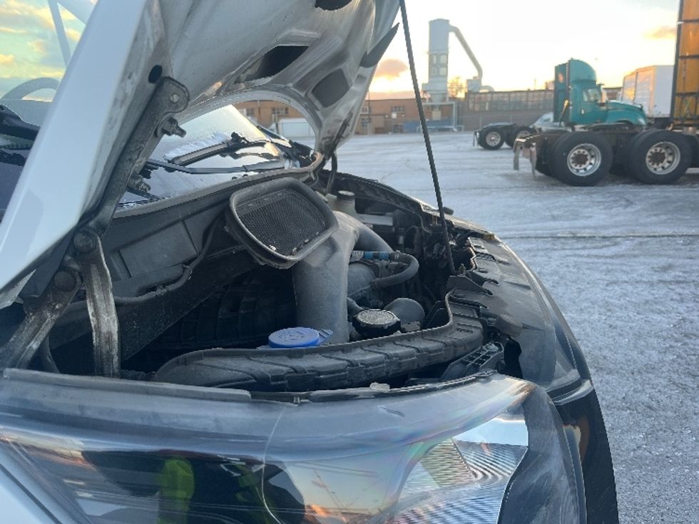 Cargo Van (Panel Van)-Light and Medium Duty Trucks-Ford-2019-Transit 250-Mississauga-ON-142,683\n\t\tkm-$ 37,750 - Image 21