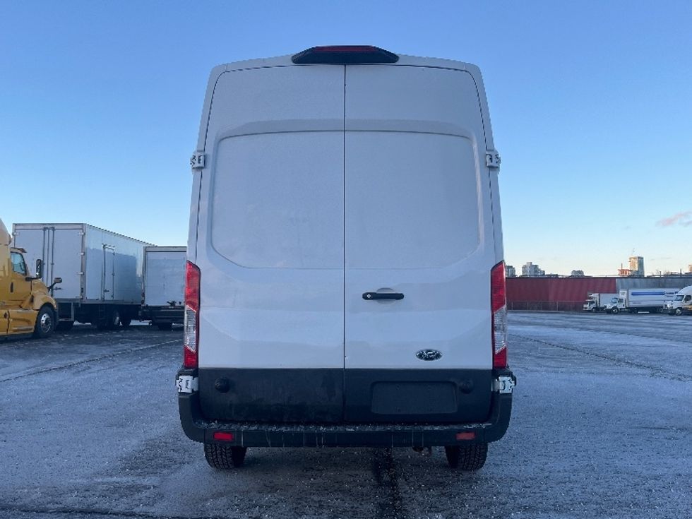Cargo Van (Panel Van)-Light and Medium Duty Trucks-Ford-2019-Transit 250-Mississauga-ON-142,683\n\t\tkm-$ 37,750 - Image 6