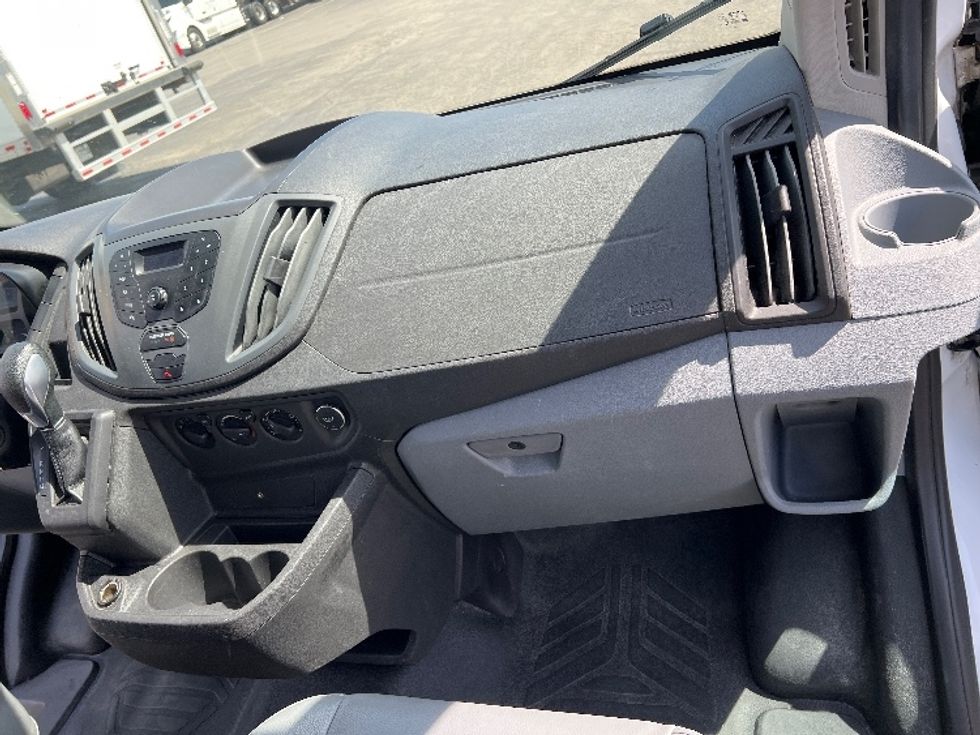 Cargo Van (Panel Van)-Light and Medium Duty Trucks-Ford-2019-Transit 250-Mississauga-ON-155,982\n\t\tkm-$ 43,000 - Image 20