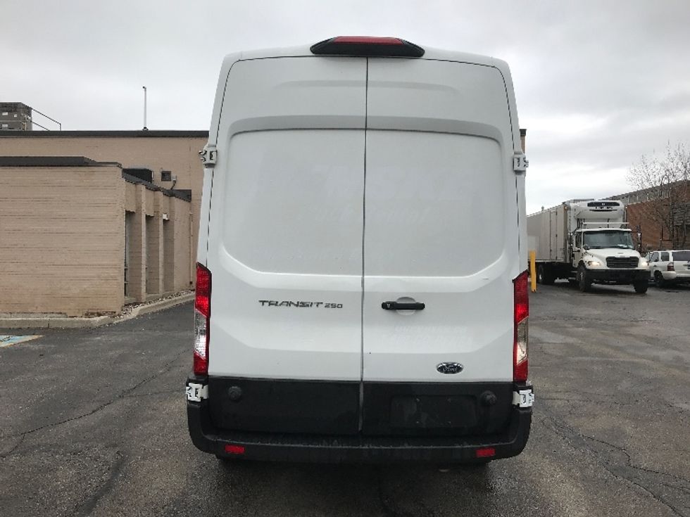 Cargo Van (Panel Van)-Light and Medium Duty Trucks-Ford-2019-Transit 250-Mississauga-ON-155,982\n\t\tkm-$ 43,000 - Image 7