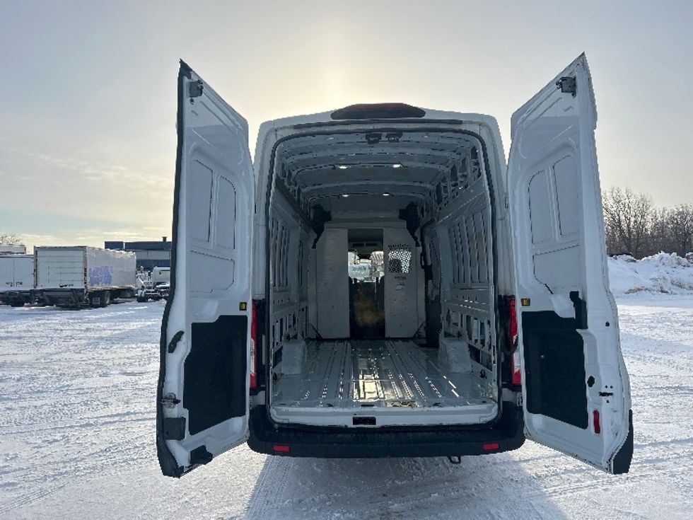 Cargo Van (Panel Van)-Light and Medium Duty Trucks-Ford-2019-Transit 250-Montreal-PQ-221,650\n\t\tkm-$ 34,250 - Image 7