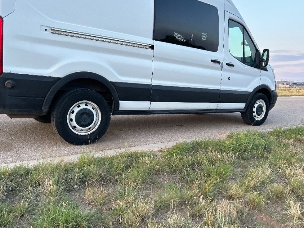 Cargo Van (Panel Van)-Light and Medium Duty Trucks-Ford-2019-Transit 250-Odessa-TX-178,340\n\t\tmiles-$ 28,000 - Image 11