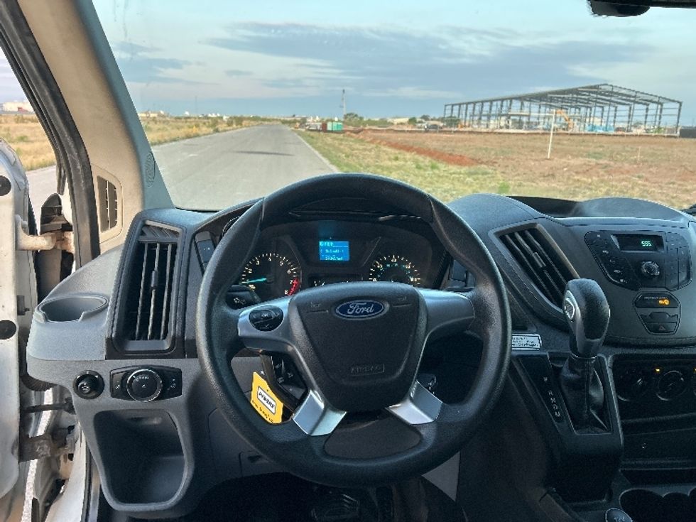 Cargo Van (Panel Van)-Light and Medium Duty Trucks-Ford-2019-Transit 250-Odessa-TX-178,340\n\t\tmiles-$ 28,000 - Image 15