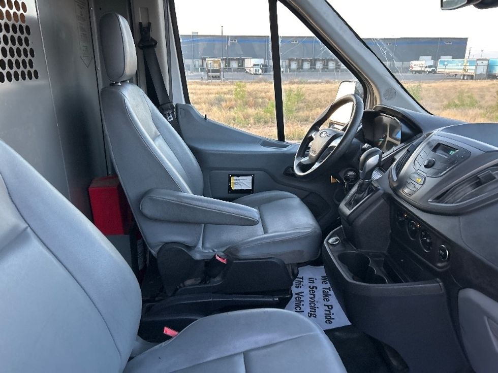 Cargo Van (Panel Van)-Light and Medium Duty Trucks-Ford-2019-Transit 250-Odessa-TX-178,340\n\t\tmiles-$ 28,000 - Image 19