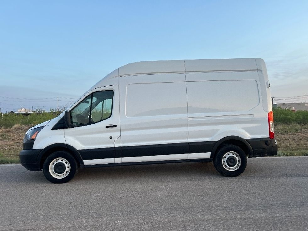 Cargo Van (Panel Van)-Light and Medium Duty Trucks-Ford-2019-Transit 250-Odessa-TX-178,340\n\t\tmiles-$ 28,000 - Image 2