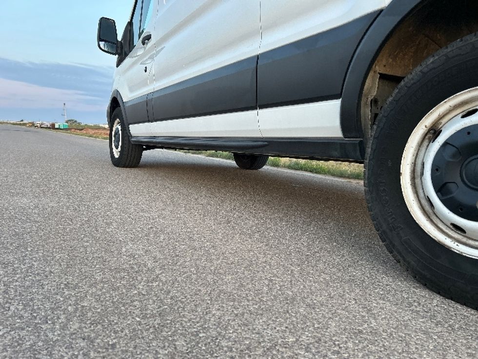 Cargo Van (Panel Van)-Light and Medium Duty Trucks-Ford-2019-Transit 250-Odessa-TX-178,340\n\t\tmiles-$ 28,000 - Image 3