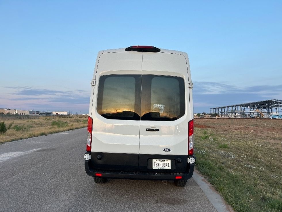 Cargo Van (Panel Van)-Light and Medium Duty Trucks-Ford-2019-Transit 250-Odessa-TX-178,340\n\t\tmiles-$ 28,000 - Image 4