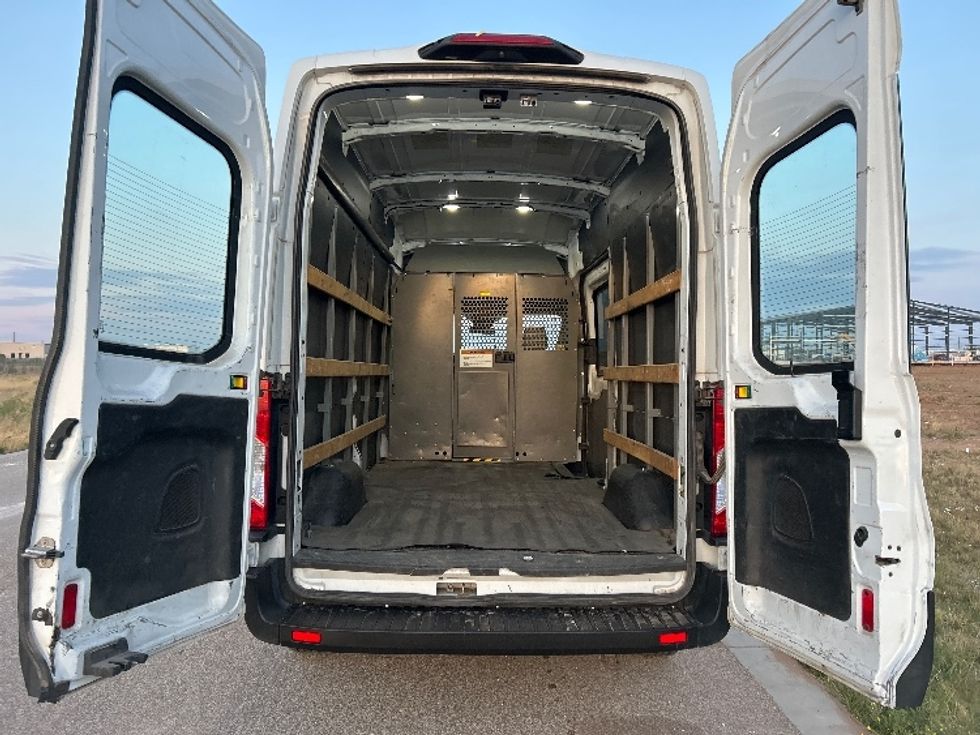 Cargo Van (Panel Van)-Light and Medium Duty Trucks-Ford-2019-Transit 250-Odessa-TX-178,340\n\t\tmiles-$ 28,000 - Image 5