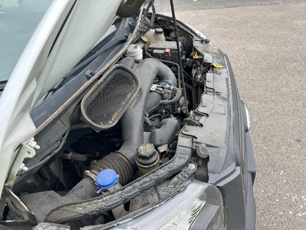 Cargo Van (Panel Van)-Light and Medium Duty Trucks-Ford-2019-Transit 250-Oklahoma City-OK-77,625\n\t\tmiles-$ 32,750 - Image 20