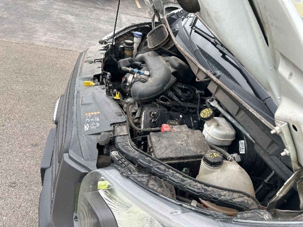 Cargo Van (Panel Van)-Light and Medium Duty Trucks-Ford-2019-Transit 250-Oklahoma City-OK-77,625\n\t\tmiles-$ 32,750 - Image 21