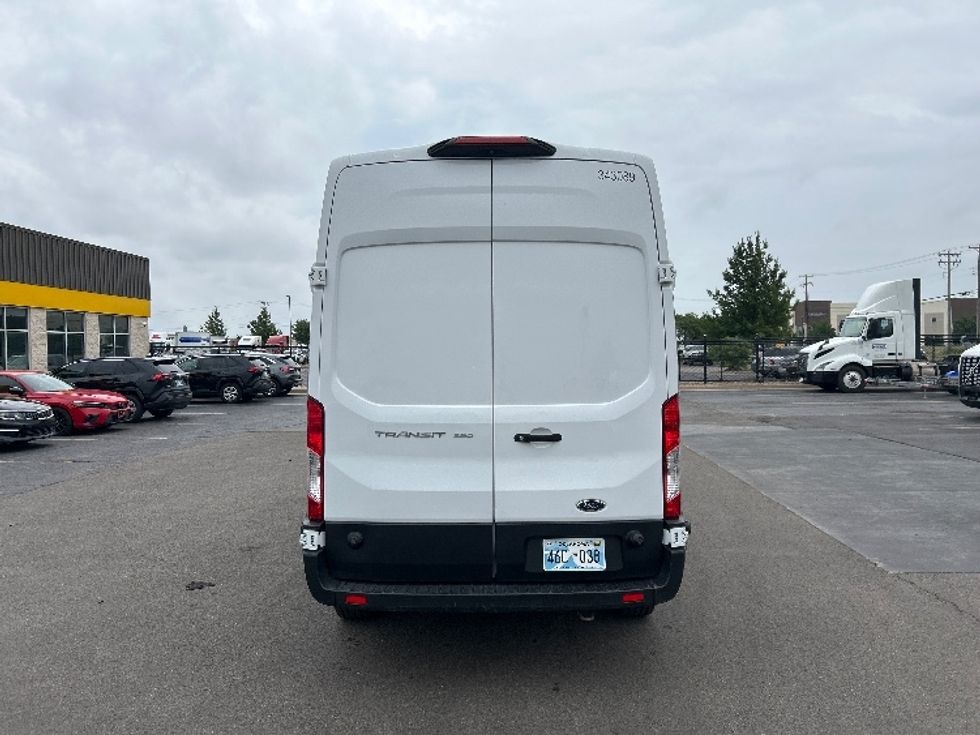 Cargo Van (Panel Van)-Light and Medium Duty Trucks-Ford-2019-Transit 250-Oklahoma City-OK-77,625\n\t\tmiles-$ 32,750 - Image 6