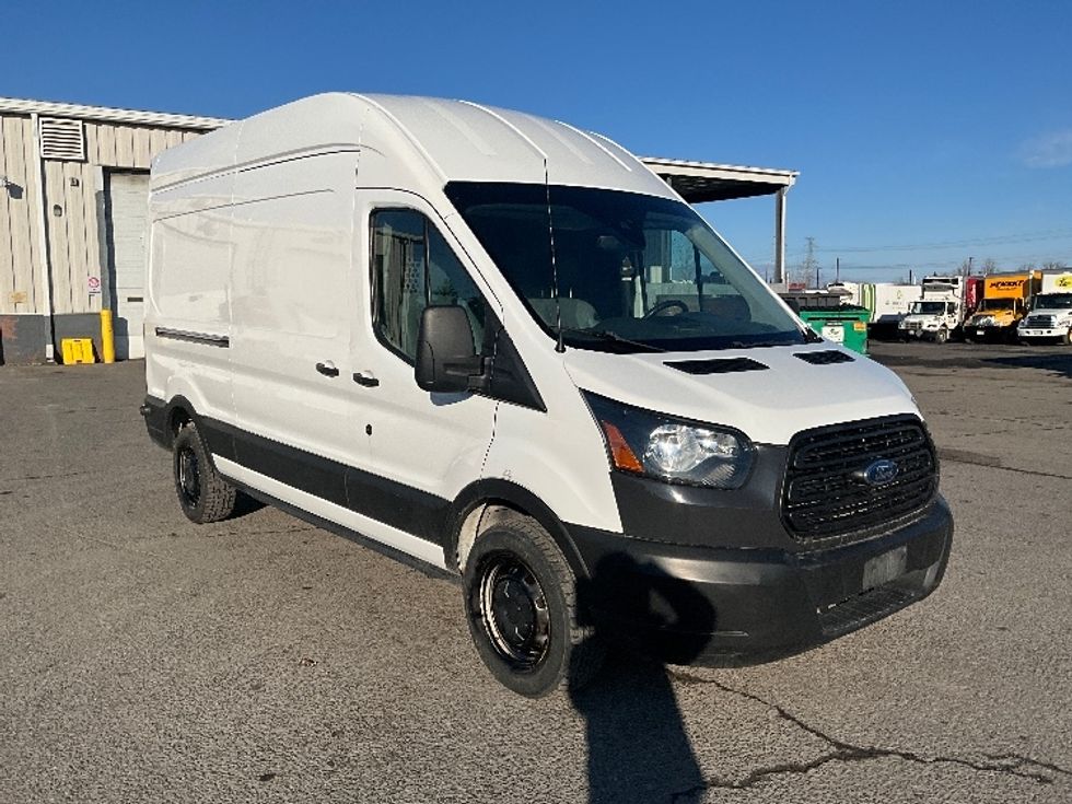 Cargo Van (Panel Van)-Light and Medium Duty Trucks-Ford-2019-Transit 250-Ottawa-ON-100,487\n\t\tkm-$ 49,000 - Image 1