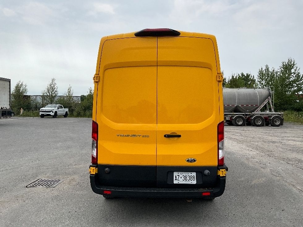 Cargo Van (Panel Van)-Light and Medium Duty Trucks-Ford-2019-Transit 250-Ottawa-ON-152,384\n\t\tkm-$ 32,000 - Image 7