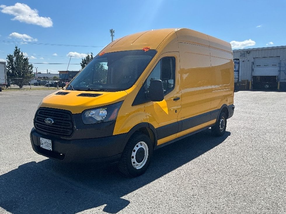 2019 Ford Transit photo 2