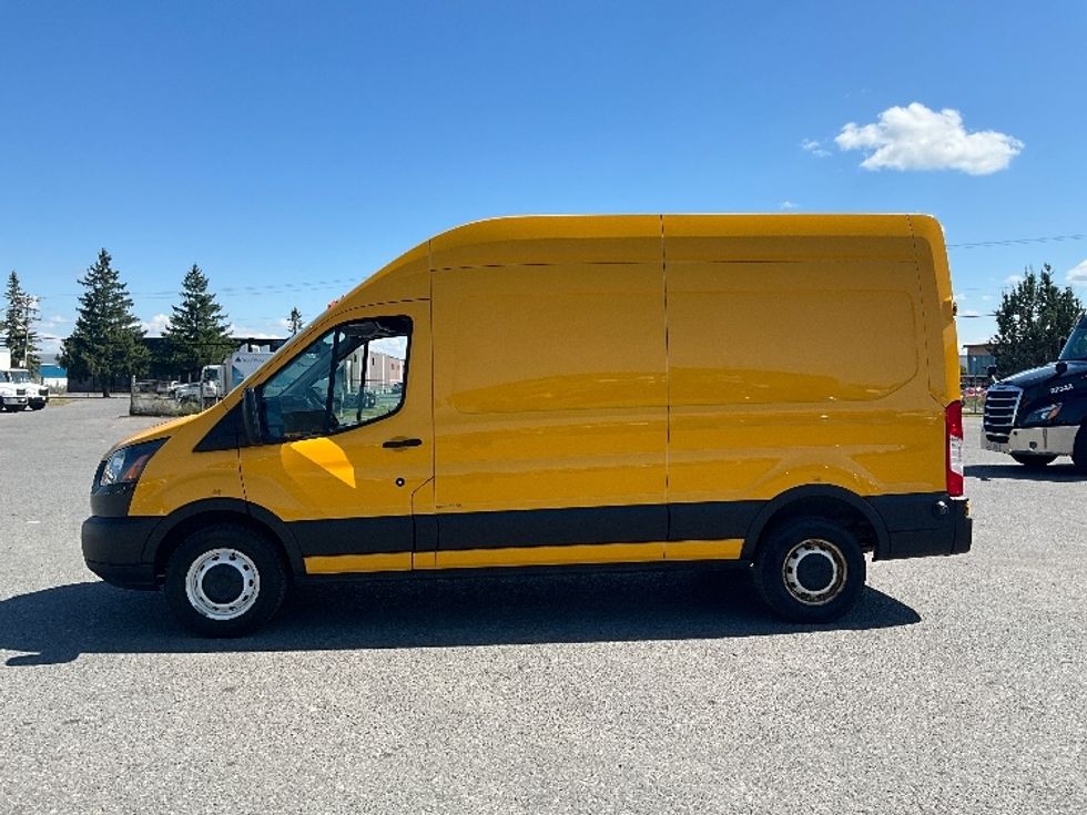 2019 Ford Transit photo 3