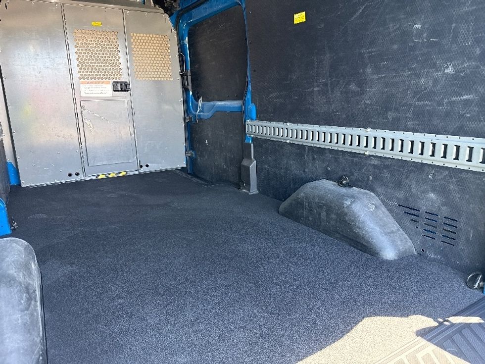 Cargo Van (Panel Van)-Light and Medium Duty Trucks-Ford-2019-Transit 250-Phoenix-AZ-102,055\n\t\tmiles-$ 29,000 - Image 10
