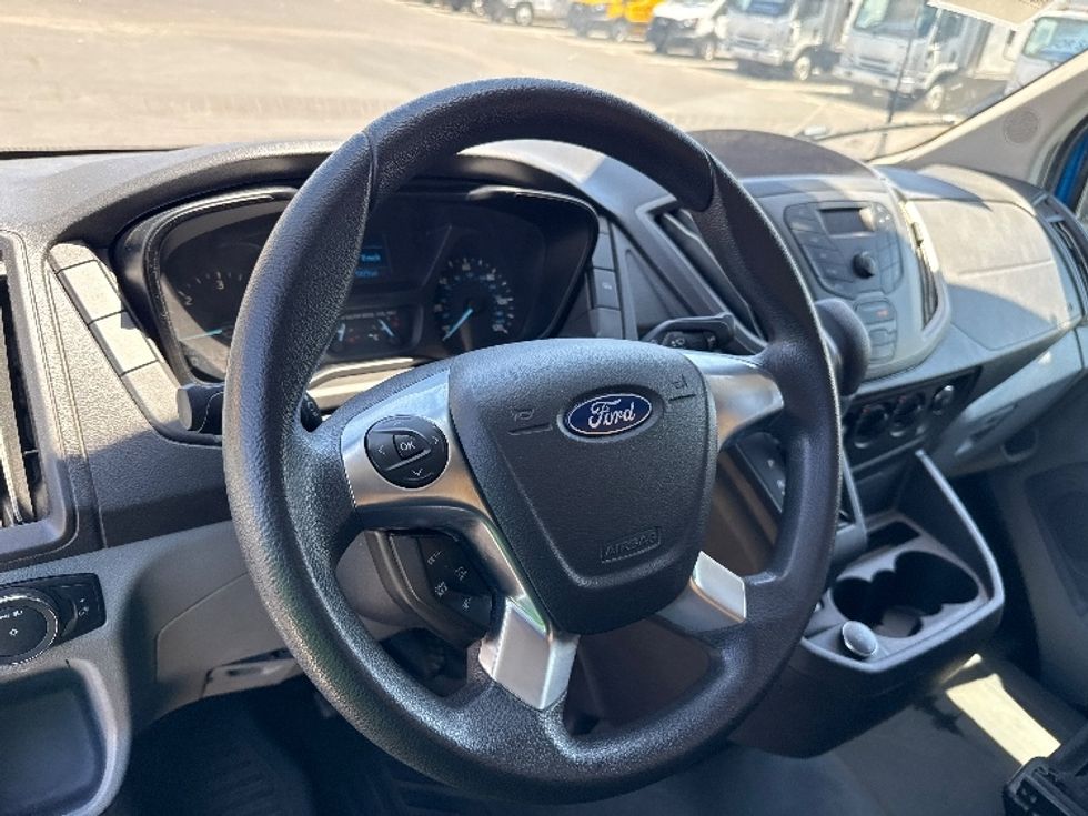 Cargo Van (Panel Van)-Light and Medium Duty Trucks-Ford-2019-Transit 250-Phoenix-AZ-102,055\n\t\tmiles-$ 29,000 - Image 15