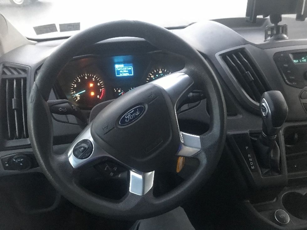 Cargo Van (Panel Van)-Light and Medium Duty Trucks-Ford-2019-Transit 250-Pittsburgh-PA-153,564\n\t\tmiles-$ 28,250 - Image 16