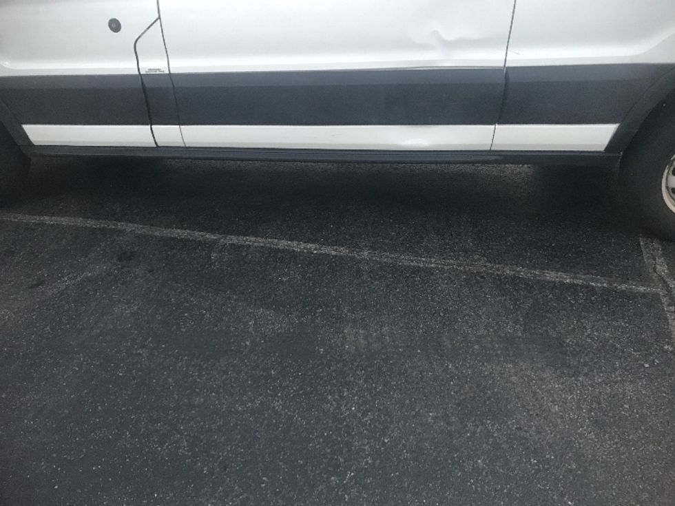 Cargo Van (Panel Van)-Light and Medium Duty Trucks-Ford-2019-Transit 250-Pittsburgh-PA-153,564\n\t\tmiles-$ 28,250 - Image 5