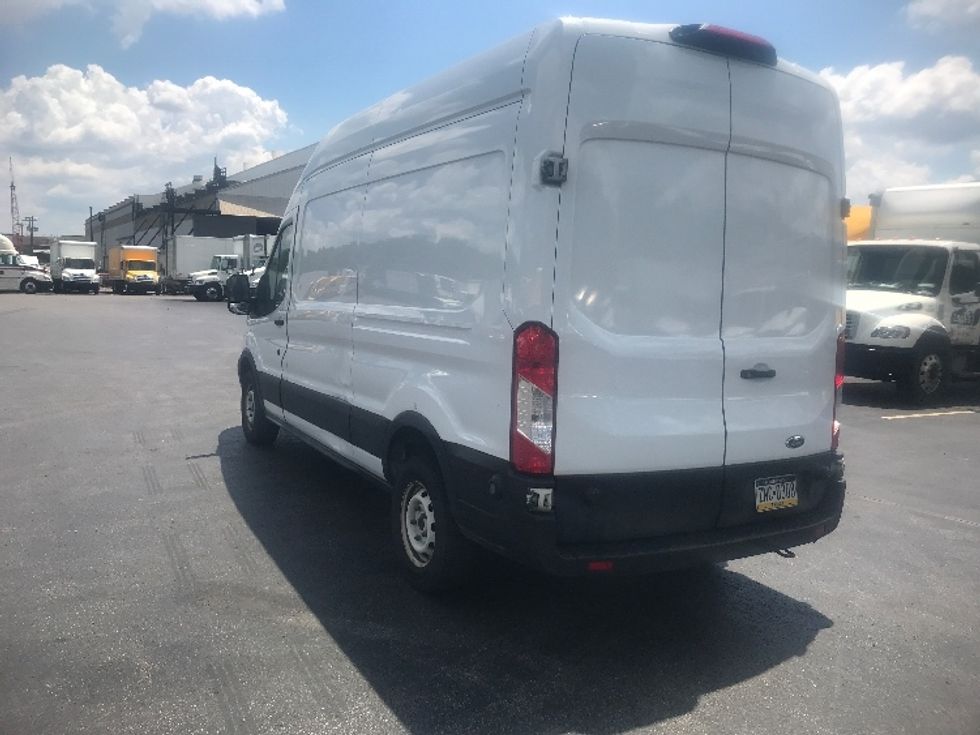 Cargo Van (Panel Van)-Light and Medium Duty Trucks-Ford-2019-Transit 250-Pittsburgh-PA-153,564\n\t\tmiles-$ 28,250 - Image 6