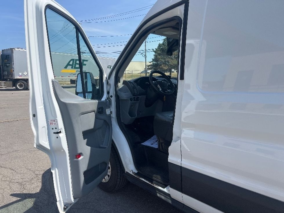 Cargo Van (Panel Van)-Light and Medium Duty Trucks-Ford-2019-Transit 250-Rochester-NY-114,410\n\t\tmiles-$ 24,250 - Image 17
