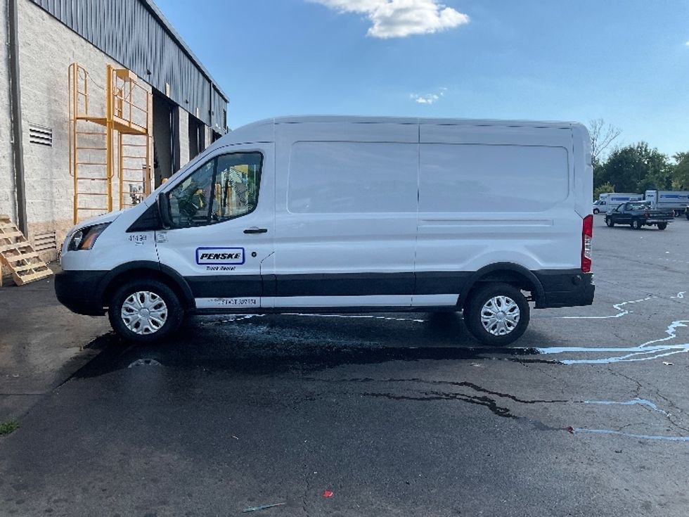 Cargo Van (Panel Van)-Light and Medium Duty Trucks-Ford-2019-Transit 250-Rochester-NY-114,410\n\t\tmiles-$ 24,250 - Image 4